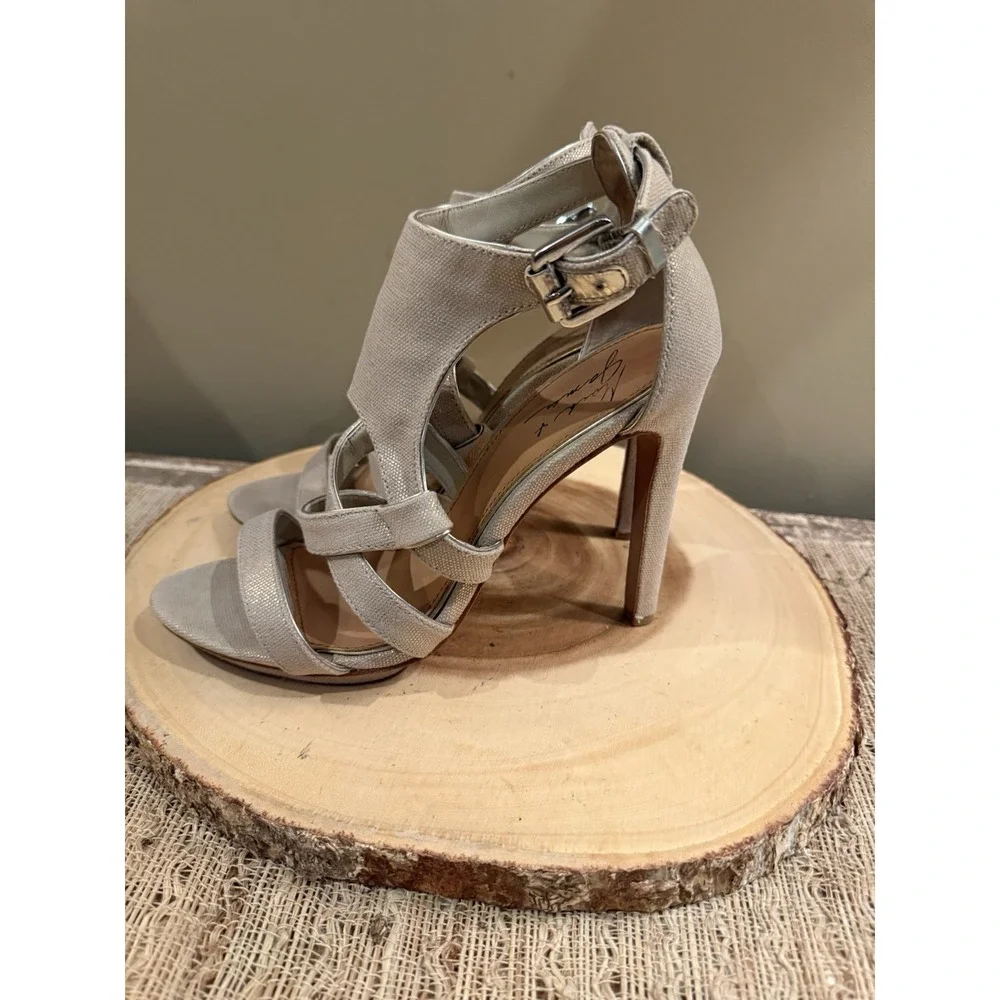 MARK & JAMES by BADGLEY MISCHKA Shimmer Beige Cross Strappy Stiletto Heels Sz-10